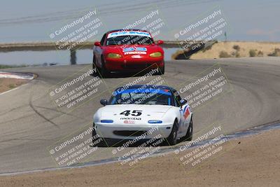 media/Jun-05-2022-CalClub SCCA (Sun) [[19e9bfb4bf]]/Group 1/Race/